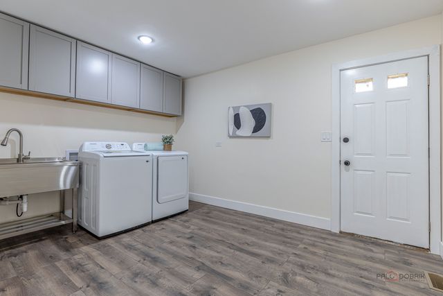 300 6th Street, Wheeling, IL 60090