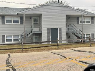104 E 9th Ave Apt A, Colona, IL 61241