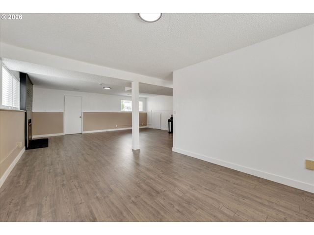 2112 Nw 15TH Ct, Gresham, OR 97030