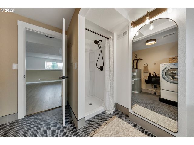 2112 Nw 15TH Ct, Gresham, OR 97030