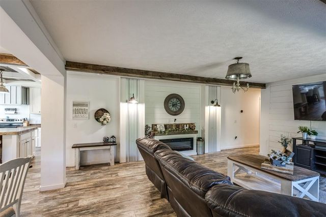 31193 Palimino Drive, Tecumseh, OK 74873