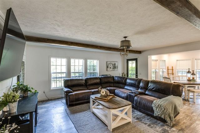 31193 Palimino Drive, Tecumseh, OK 74873