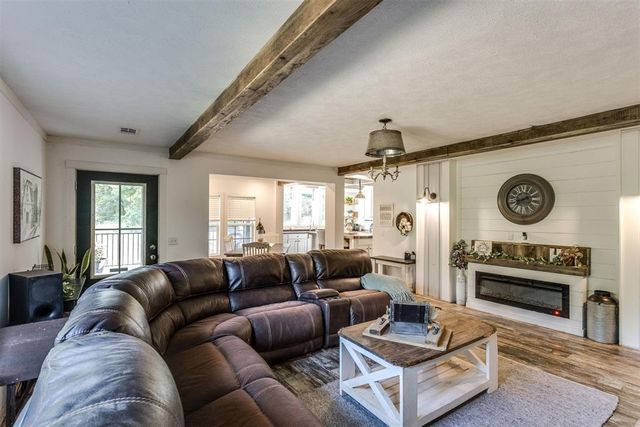 31193 Palimino Drive, Tecumseh, OK 74873