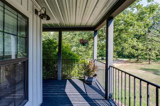 31193 Palimino Drive, Tecumseh, OK 74873