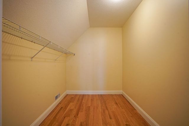 5 Red Bridge Ln, South Hadley, MA 01075