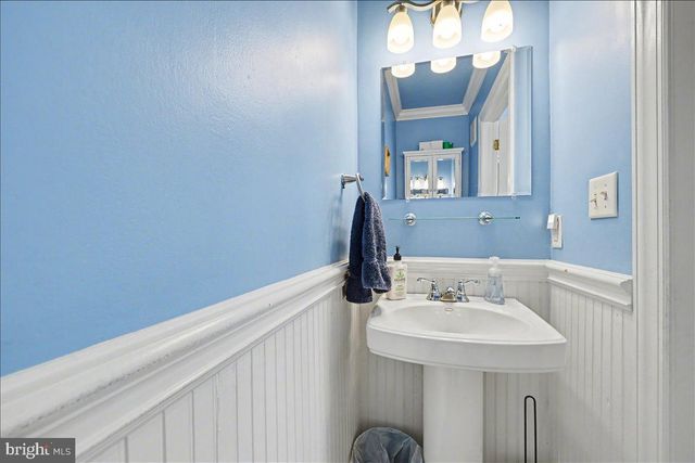 630 N EVANS ST, Pottstown, PA 19464