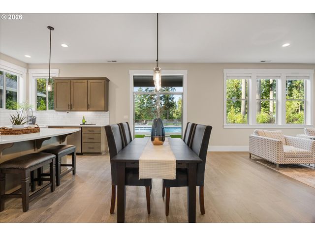 15459 Se SACAGAWEA St, Happy Valley, OR 97086