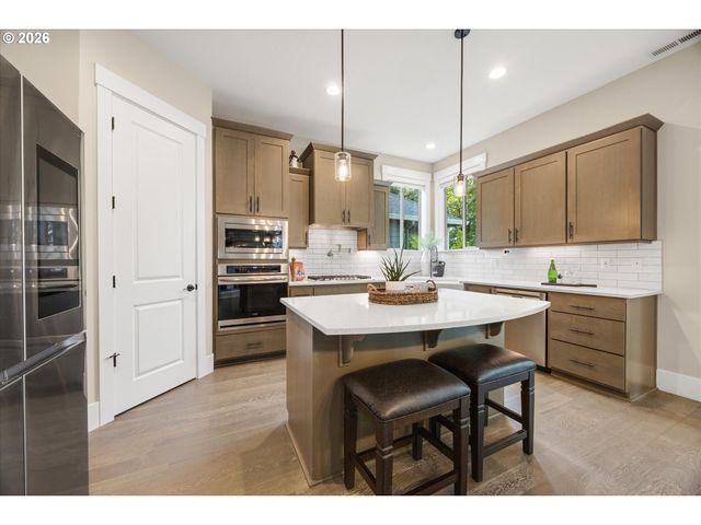 15459 Se SACAGAWEA St, Happy Valley, OR 97086