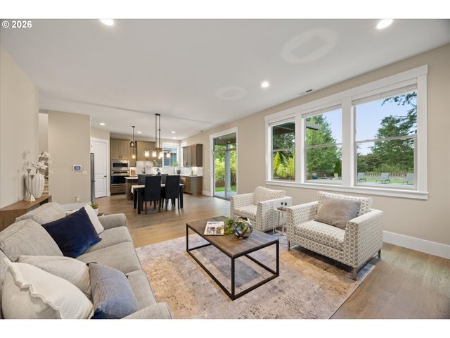 15459 Se SACAGAWEA St, Happy Valley, OR 97086