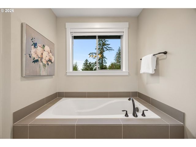 15459 Se SACAGAWEA St, Happy Valley, OR 97086