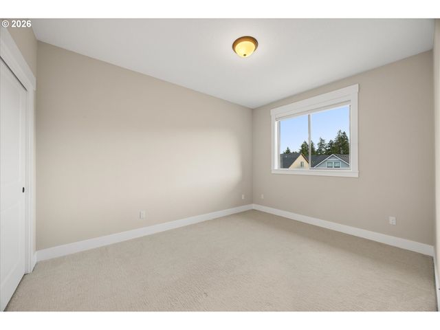 15459 Se SACAGAWEA St, Happy Valley, OR 97086