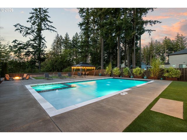 15459 Se SACAGAWEA St, Happy Valley, OR 97086