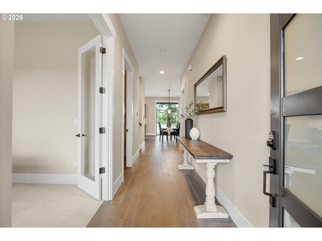 15459 Se SACAGAWEA St, Happy Valley, OR 97086