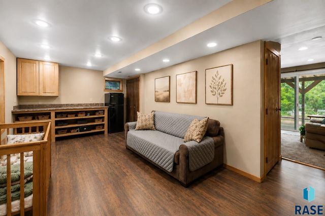 2104 E Tricia Ln Lane, Sioux Falls, SD 57103