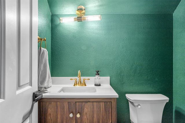 5200 Foley Drive, Arlington, TX 76013