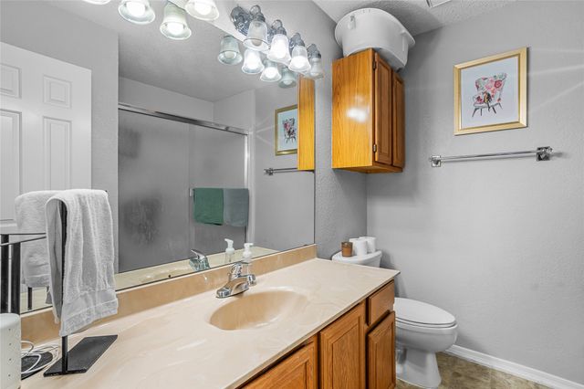 5200 Foley Drive, Arlington, TX 76013