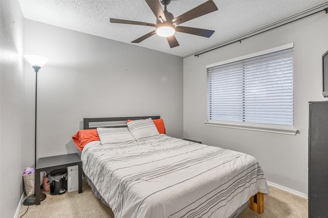 5200 Foley Drive, Arlington, TX 76013