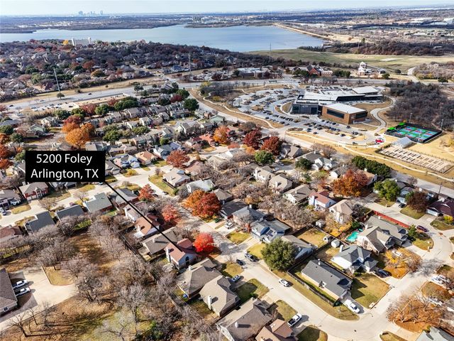 5200 Foley Drive, Arlington, TX 76013