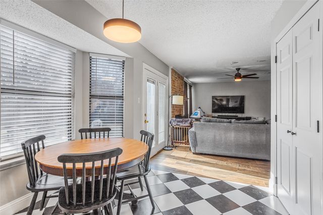 5200 Foley Drive, Arlington, TX 76013