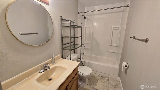 13212 108th Avenue NE, Kirkland, WA 98034