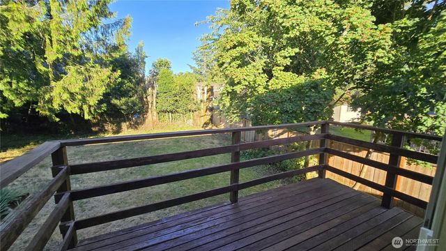 13212 108th Avenue NE, Kirkland, WA 98034