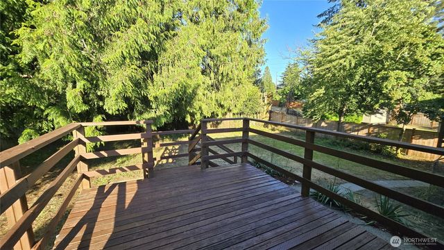 13212 108th Avenue NE, Kirkland, WA 98034