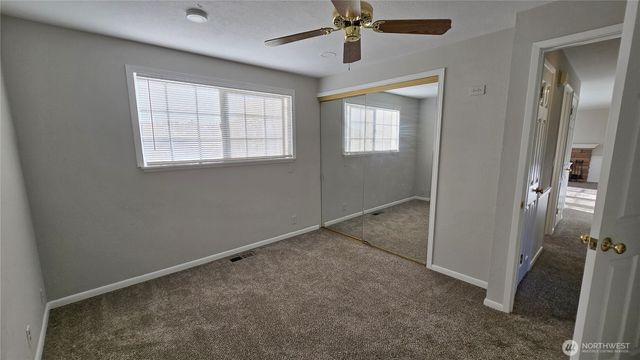 13212 108th Avenue NE, Kirkland, WA 98034