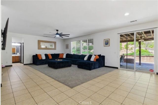 38457 Anset, Palmdale, CA 93551