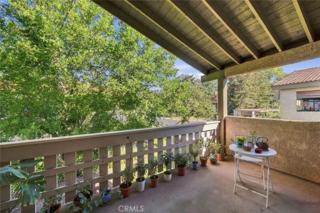 751 Birchpark Circle 201, Thousand Oaks, CA 91360