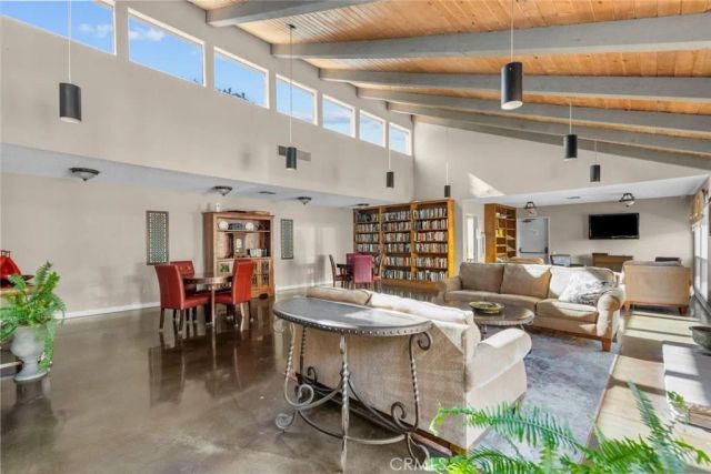 751 Birchpark Circle 201, Thousand Oaks, CA 91360