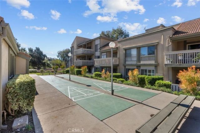 751 Birchpark Circle 201, Thousand Oaks, CA 91360