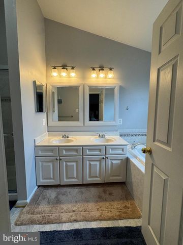 3231 PURPLE LEAF LN, Laurel, MD 20724