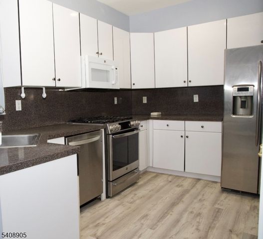 52 Gordon Cir, Parsippany-troy Hills Twp., NJ 07054