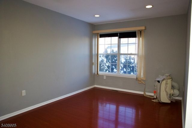 52 Gordon Cir, Parsippany-troy Hills Twp., NJ 07054