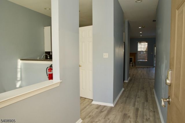 52 Gordon Cir, Parsippany-troy Hills Twp., NJ 07054