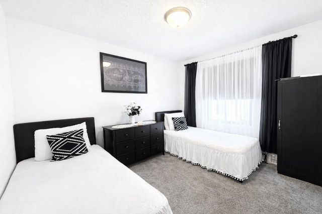 2425 Randolph Street, Waterloo, IA 50702