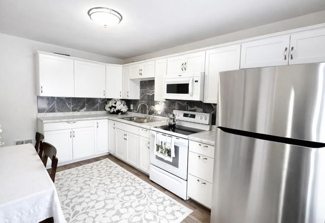 2425 Randolph Street, Waterloo, IA 50702