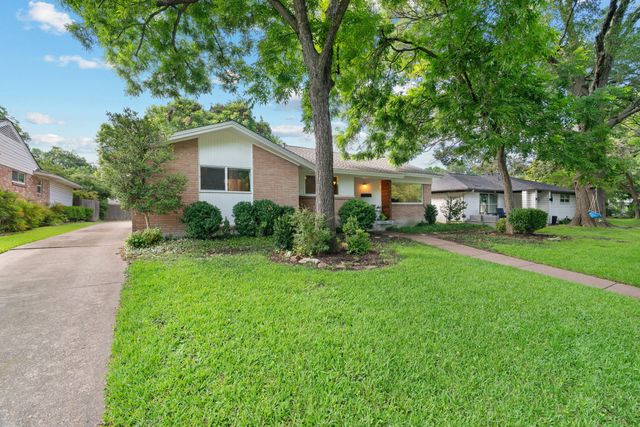 11830 Dixfield Drive, Dallas, TX 75218
