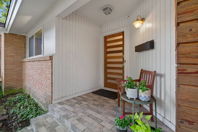11830 Dixfield Drive, Dallas, TX 75218
