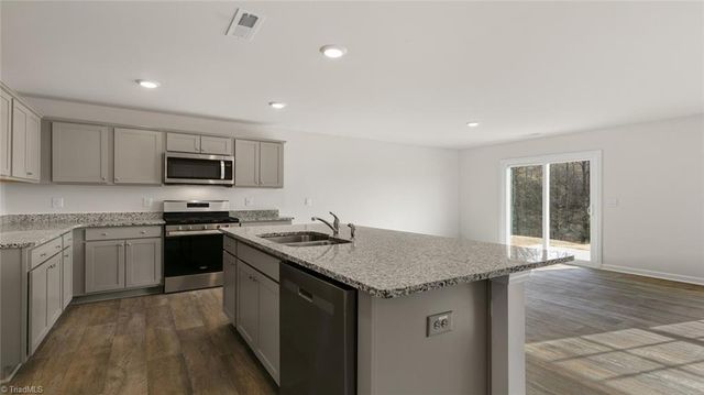 118 Sugar Pine Street, Thomasville, NC 27360