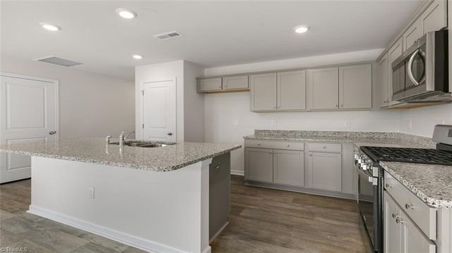 118 Sugar Pine Street, Thomasville, NC 27360