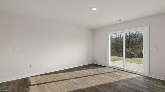 118 Sugar Pine Street, Thomasville, NC 27360