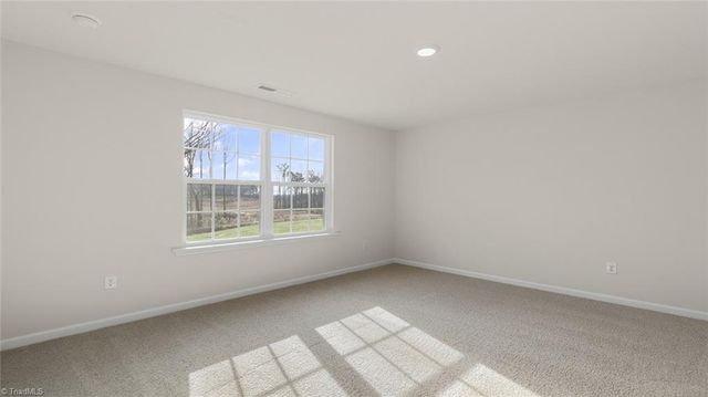 118 Sugar Pine Street, Thomasville, NC 27360