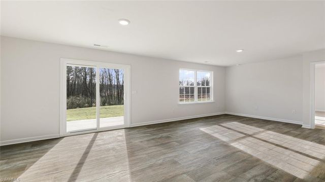 118 Sugar Pine Street, Thomasville, NC 27360