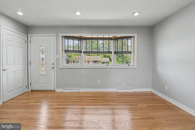 105 MACARTHUR DR, Wilmington, DE 19804
