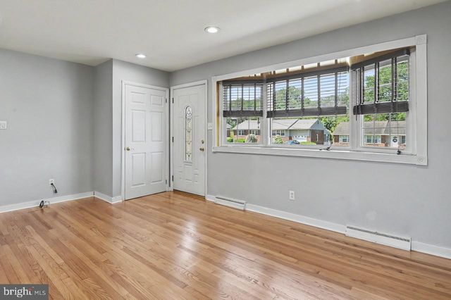 105 MACARTHUR DR, Wilmington, DE 19804