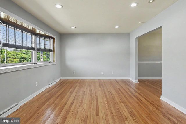 105 MACARTHUR DR, Wilmington, DE 19804