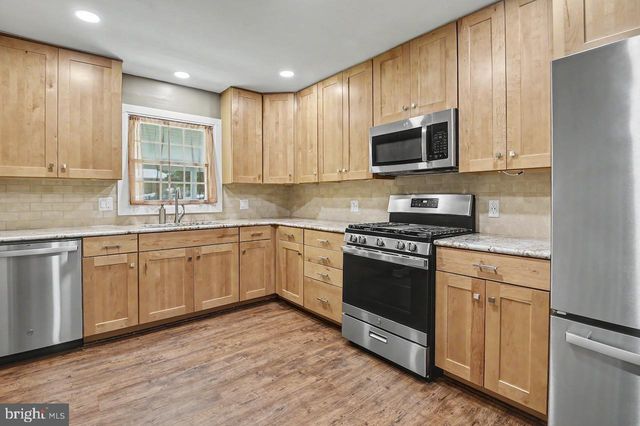 105 MACARTHUR DR, Wilmington, DE 19804