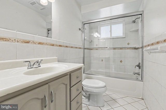 105 MACARTHUR DR, Wilmington, DE 19804