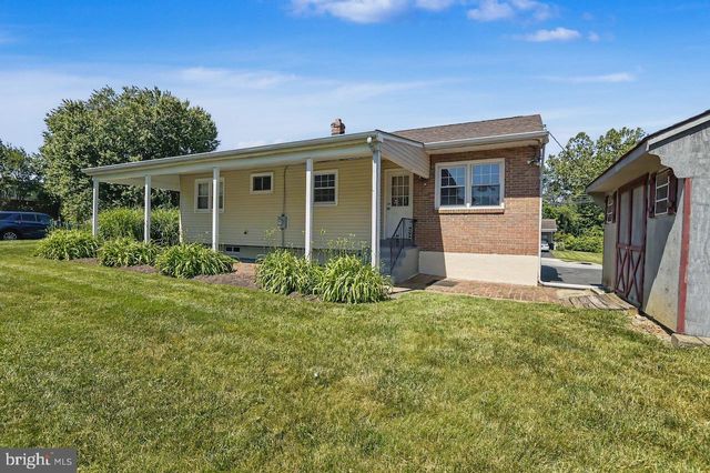 105 MACARTHUR DR, Wilmington, DE 19804